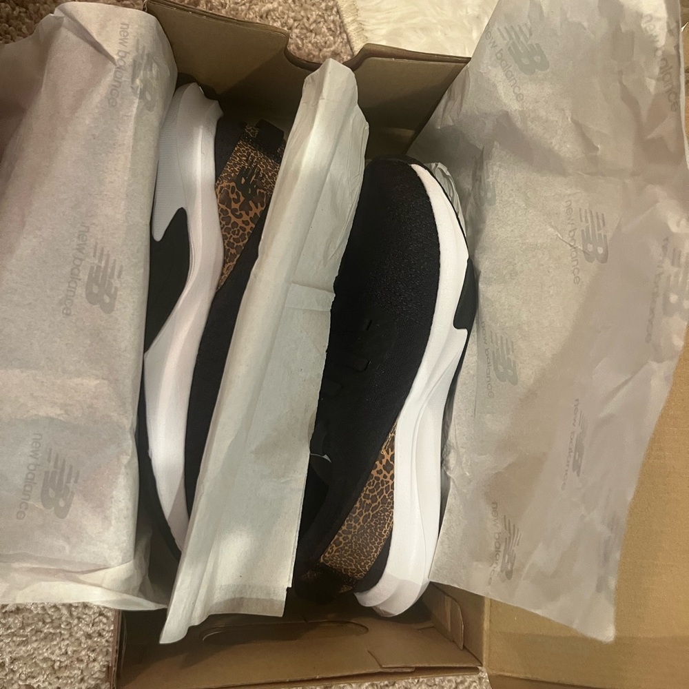 DynaSoft Nergize Sport V2 Sneakers - Picture 3 of 7
